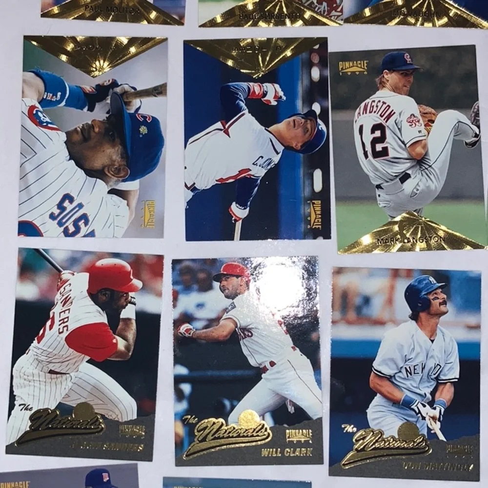 Bundle of Baseball Cards Lot 385